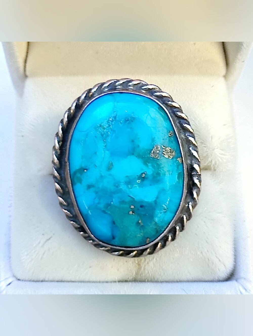 Vintage Sterling Silver Turquoise Ring